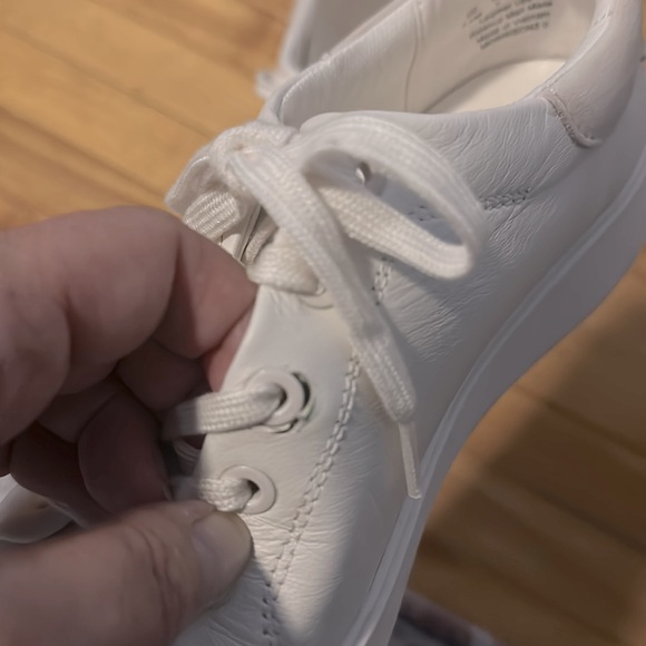 Naturalizer Leather Sneakers - Picture 4 of 5